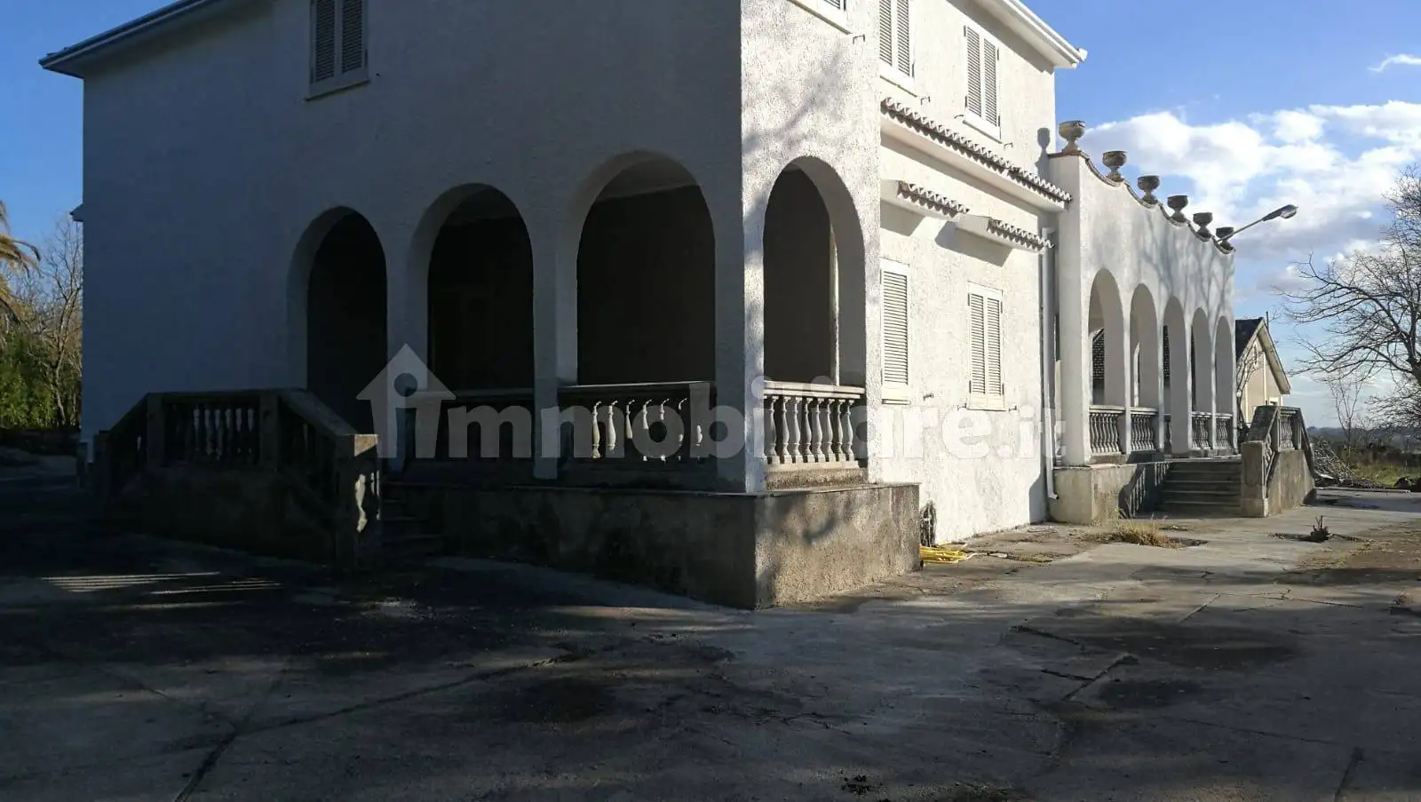 Palazzo - Edificio in vendita a Castrovillari