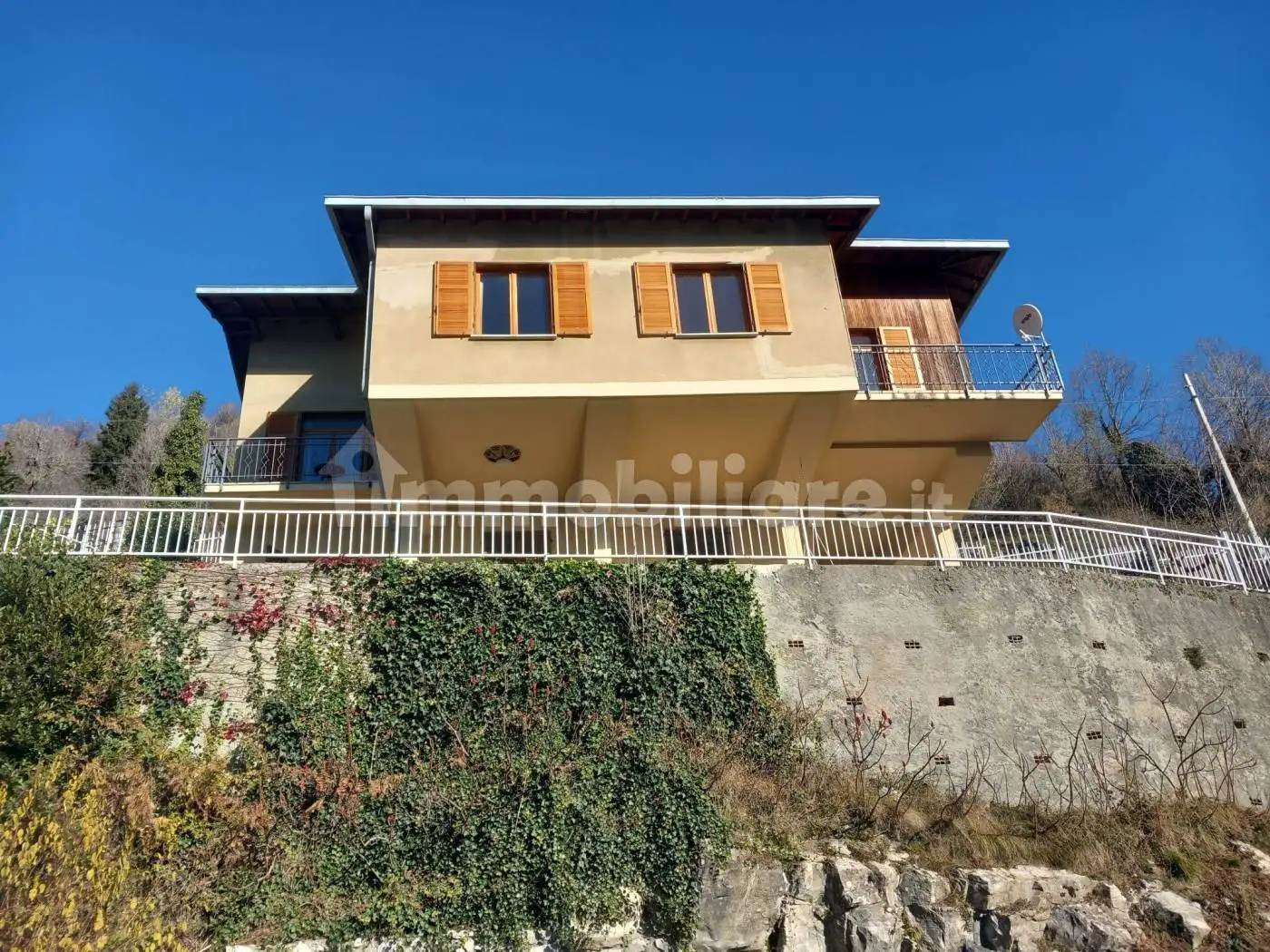 Villa in vendita a Veleso