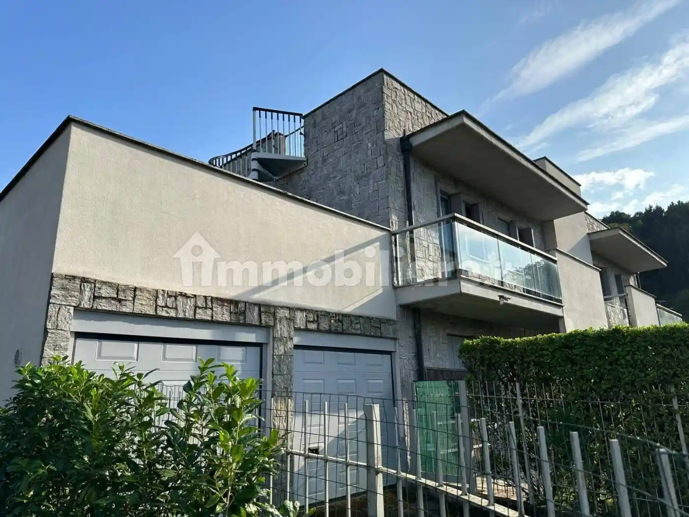 Villa in vendita a Luino