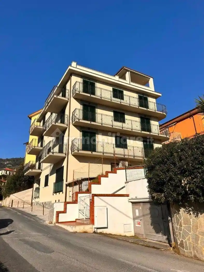 Appartamento in vendita a Alassio
