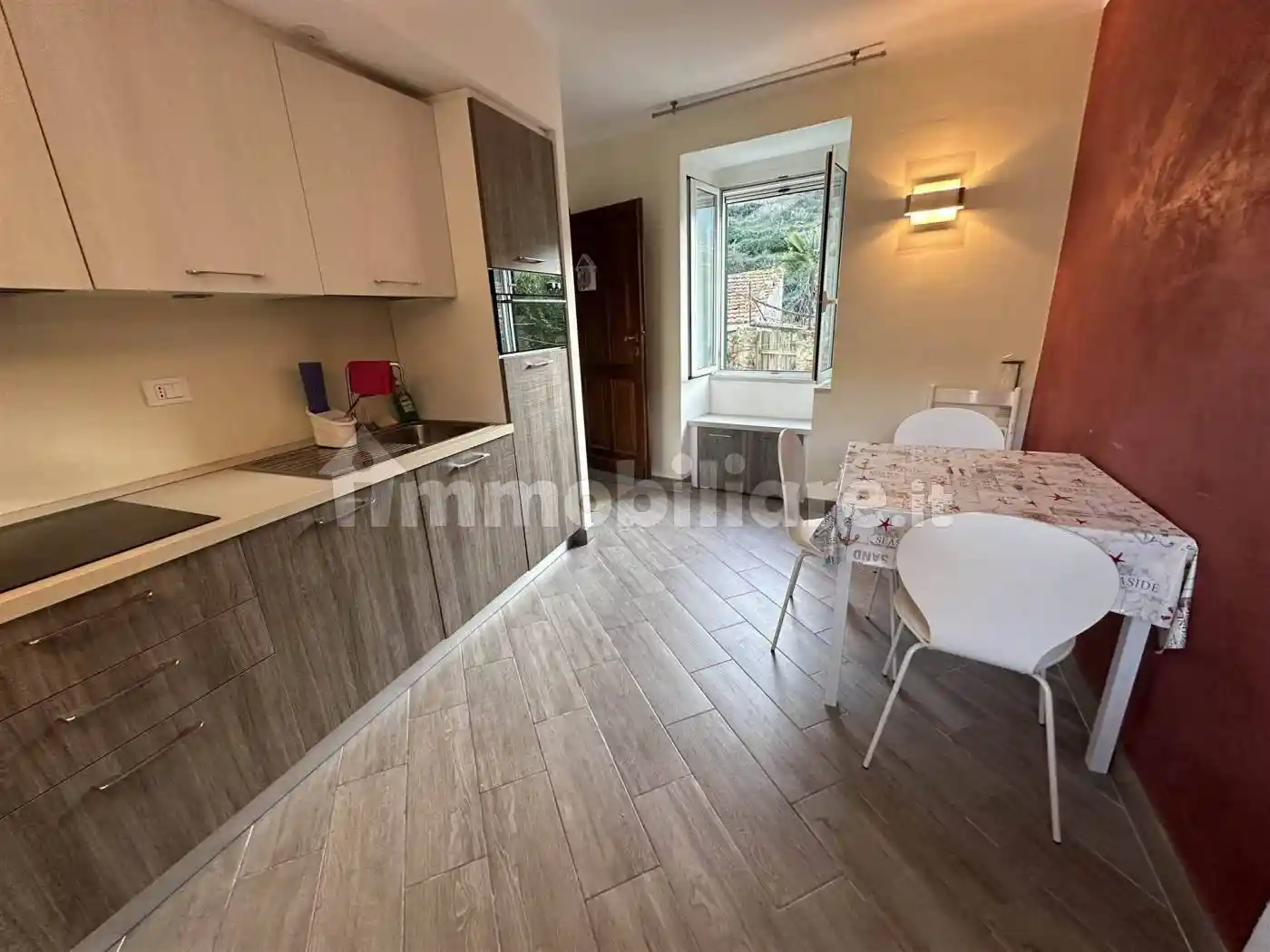 Appartamento in vendita a Noli