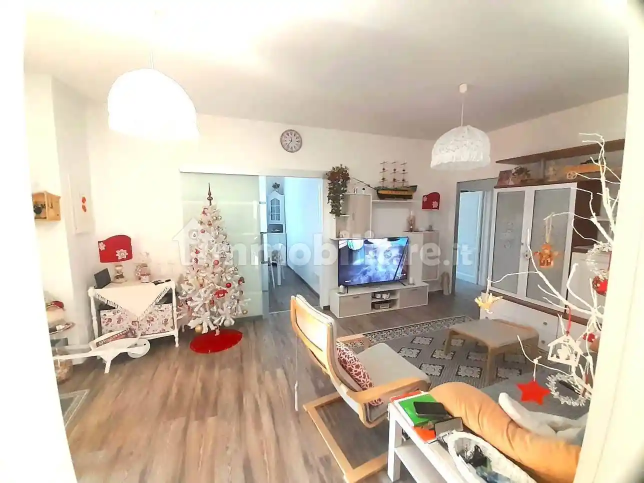 Appartamento in vendita a Cecina