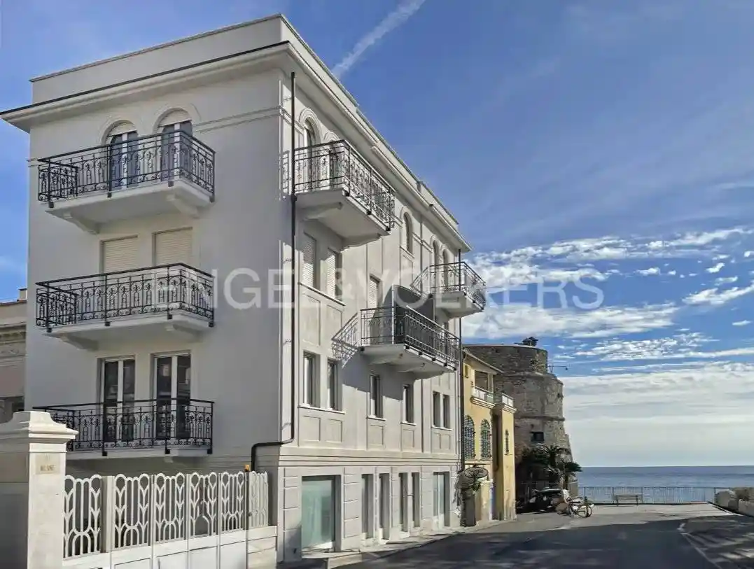 Appartamento in vendita a Alassio