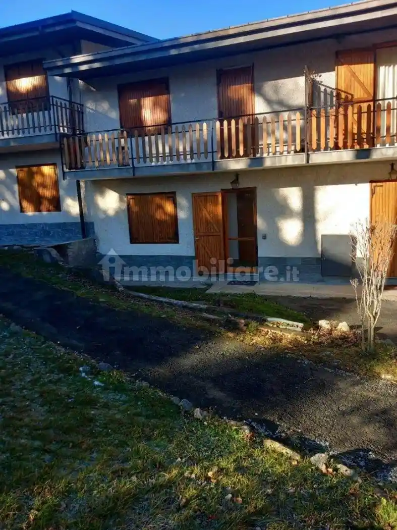 Appartamento in vendita a Sampeyre