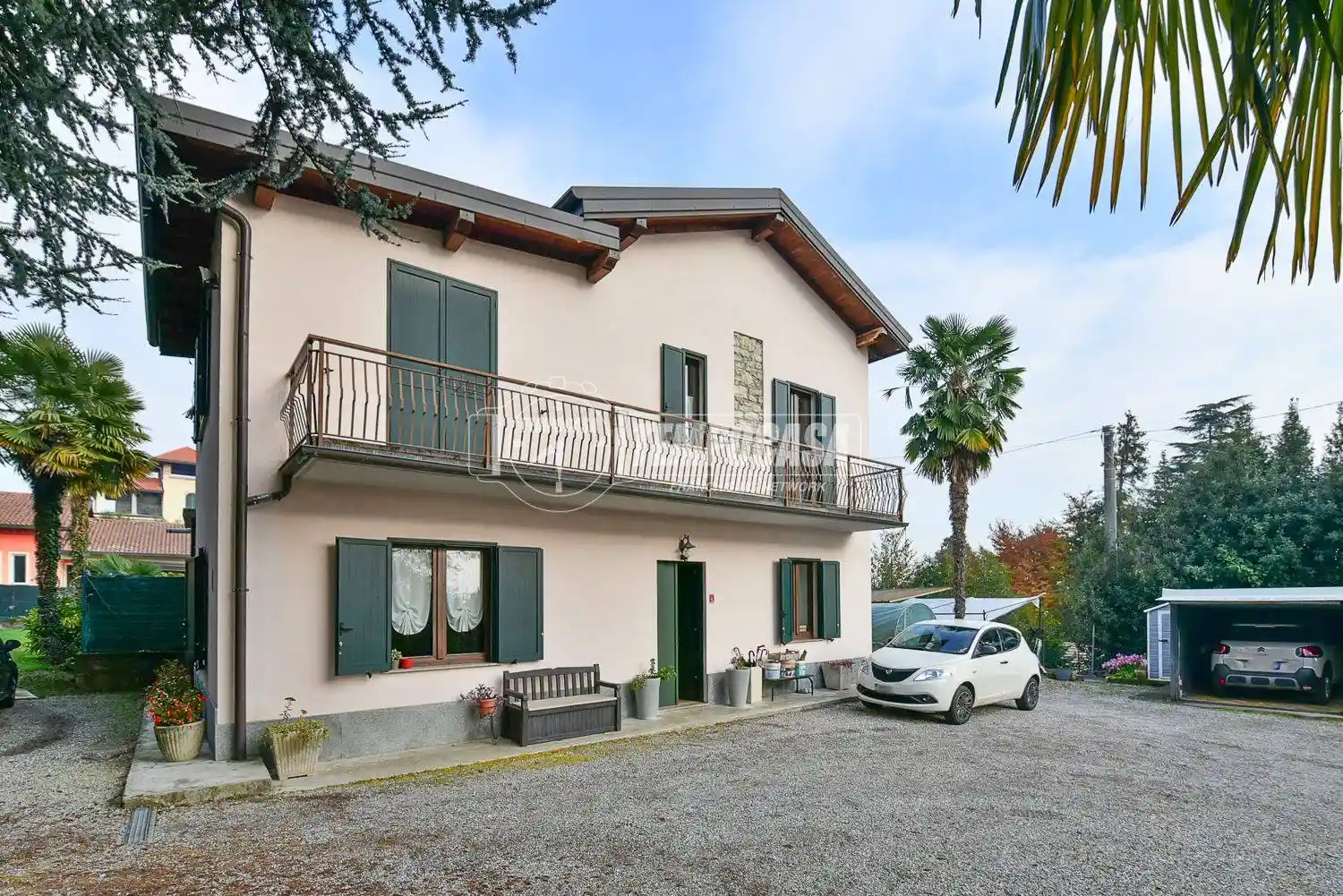 Villa in vendita a Erba