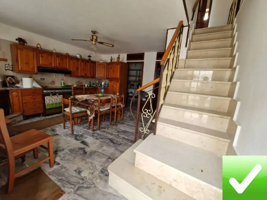 Casa indipendente in vendita a San Lorenzo