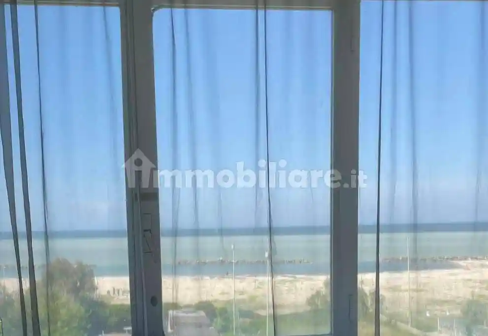 Appartamento in vendita a Falconara Marittima