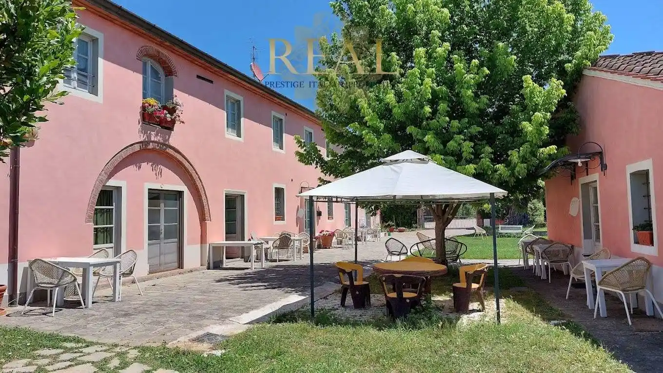 Villa in vendita a Altopascio