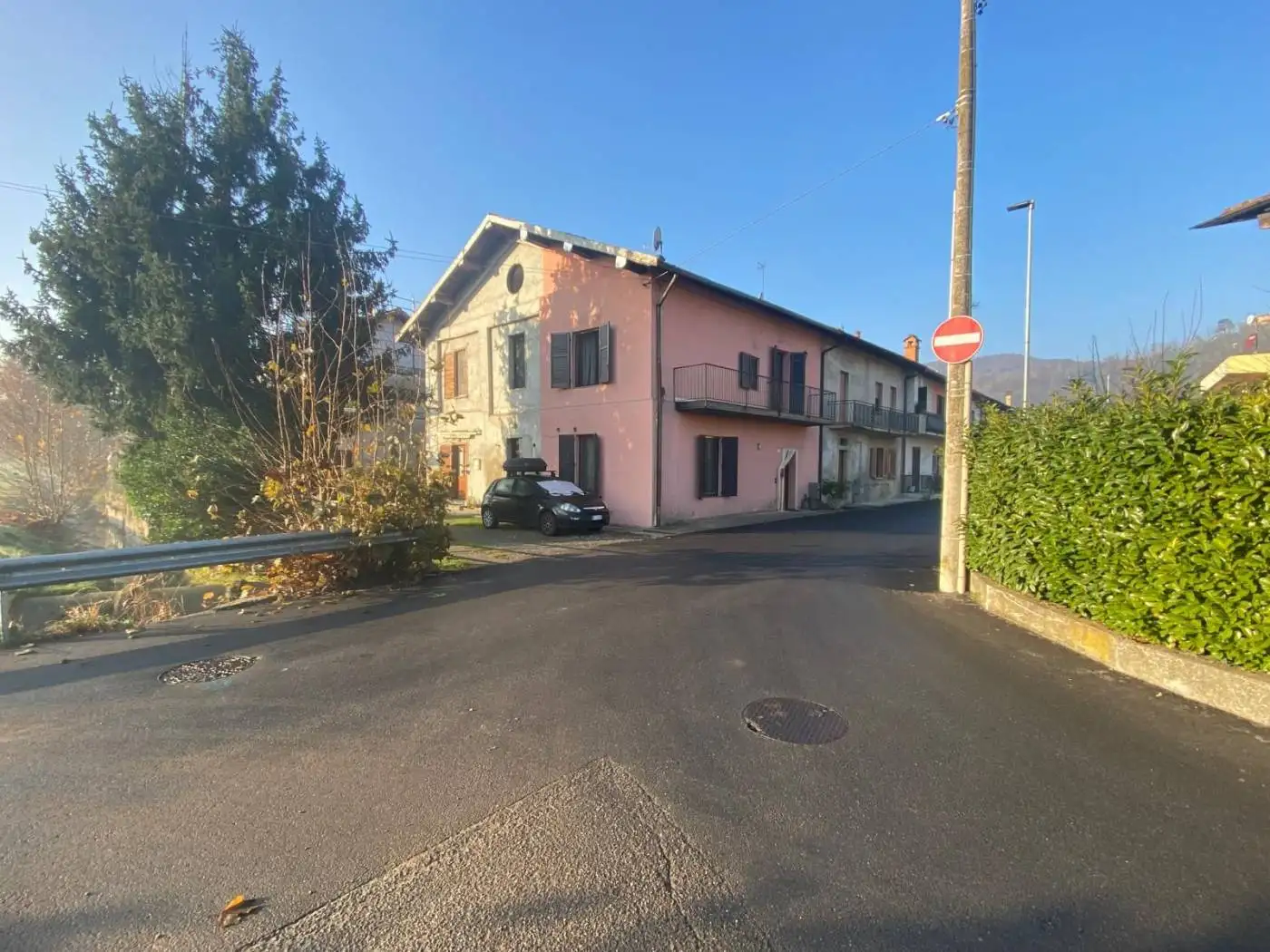 Casa indipendente in vendita a Uggiate con Ronago