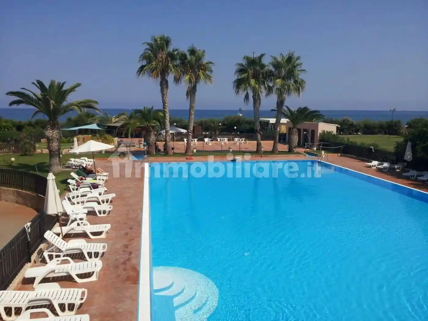 Villa in vendita a Campofelice di Roccella