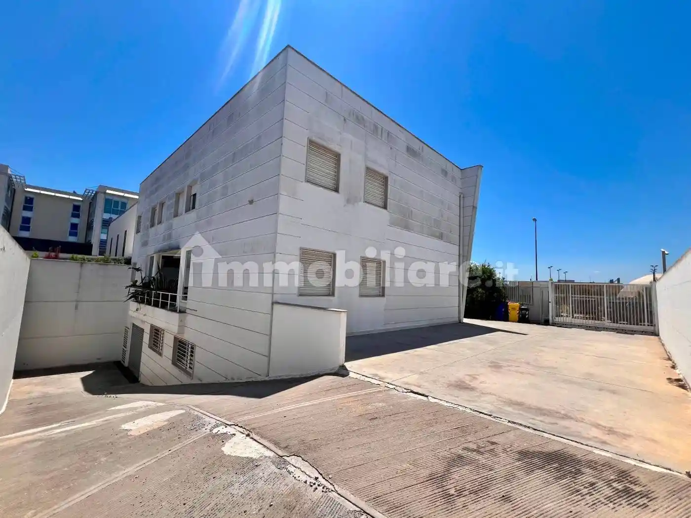 Palazzo - Edificio in vendita a Bari