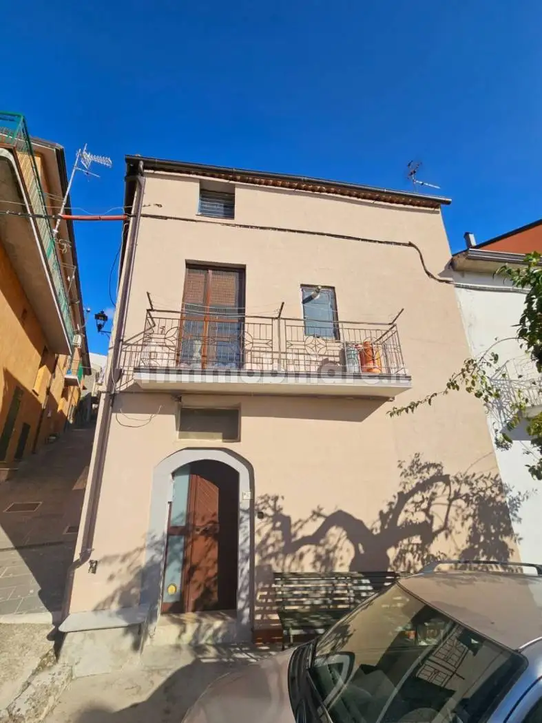 Casa indipendente in vendita a Serre