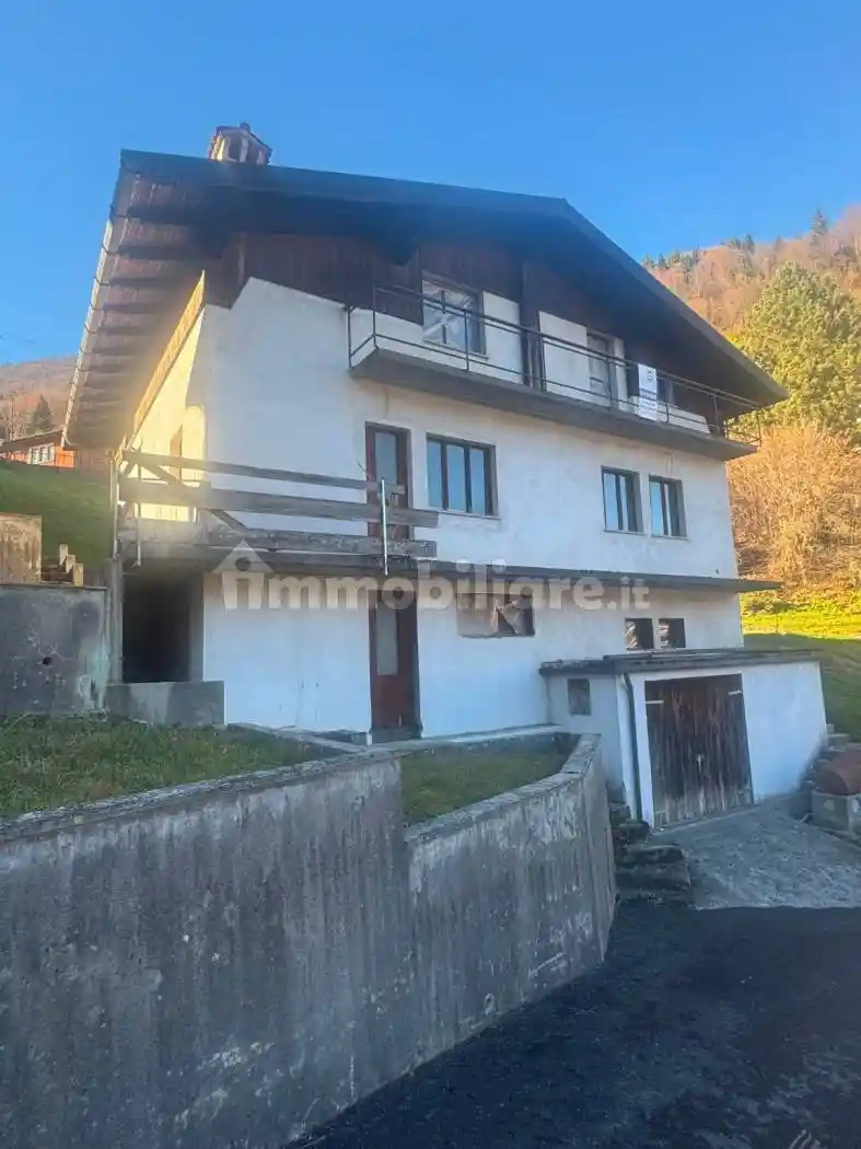 Villa in vendita a Paularo