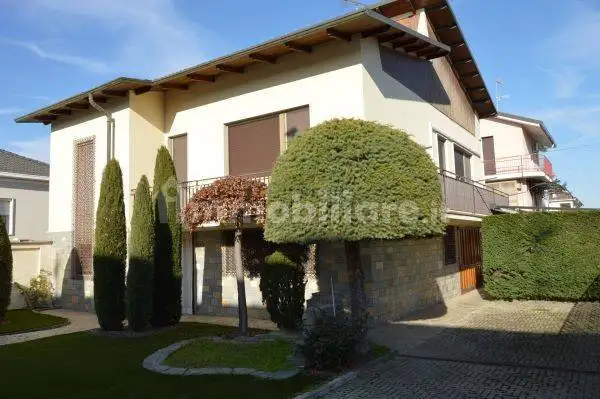 Villa in vendita a Vercelli