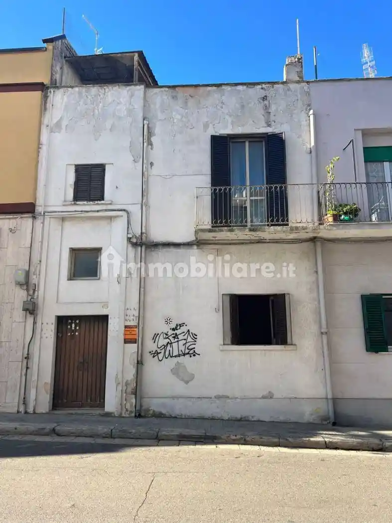 Palazzo - Edificio in vendita a Gioia del Colle