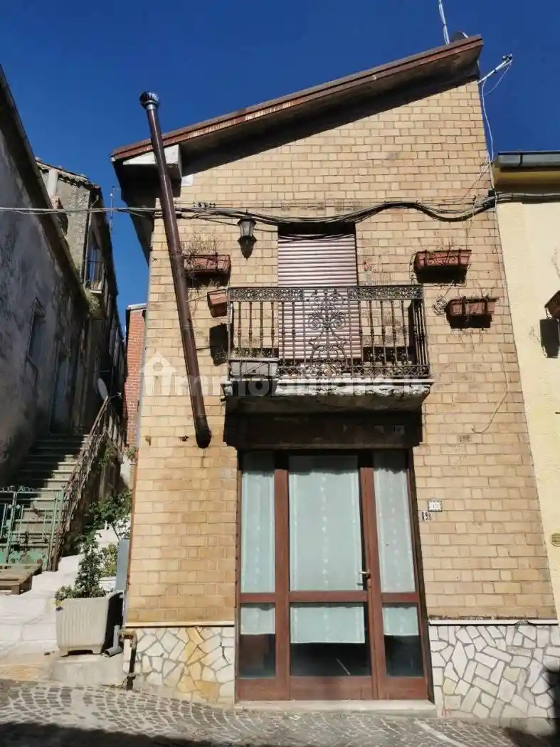 Appartamento in vendita a Faeto