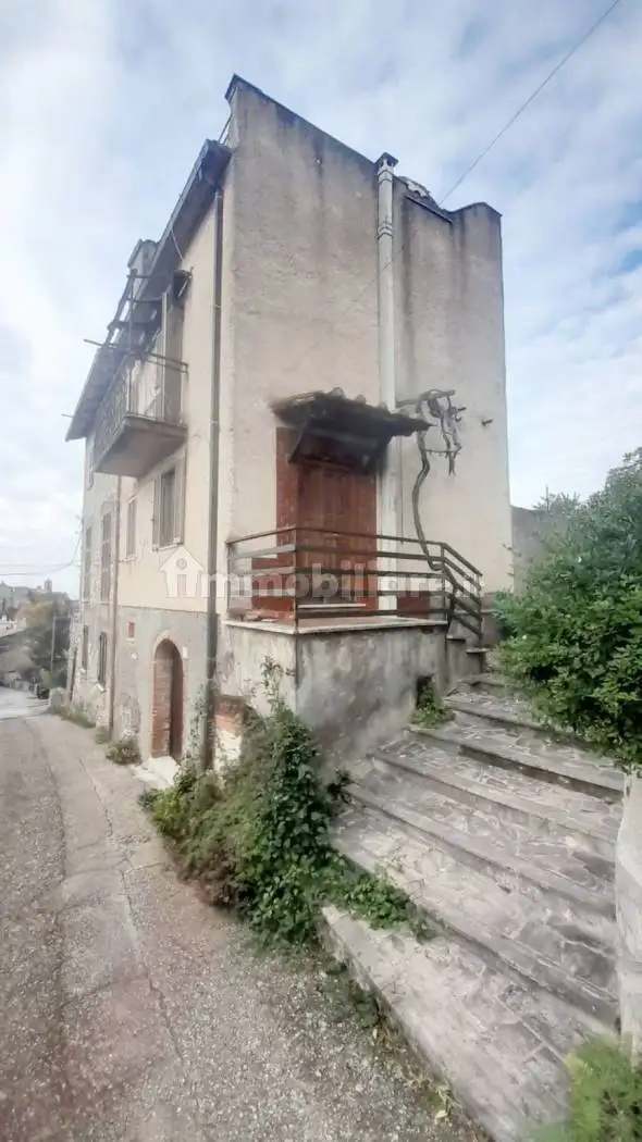 Appartamento in vendita a Casaprota