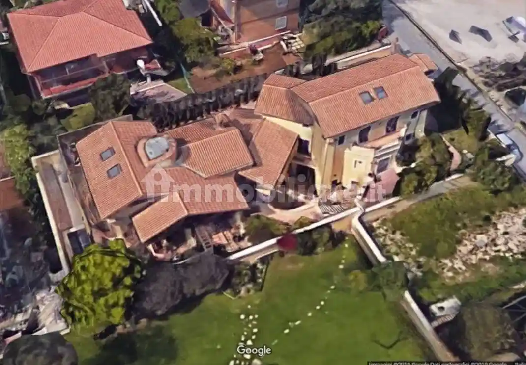 Villa unifamiliare via Gregorio Antonucci 17, Acilia, Roma - foto 5