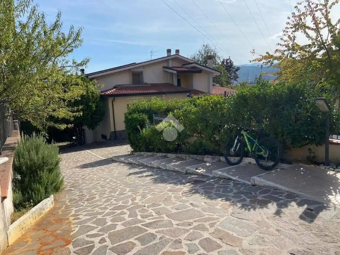 Villa unifamiliare via Samuele Donatoni 22, Centro, Avezzano - foto 4