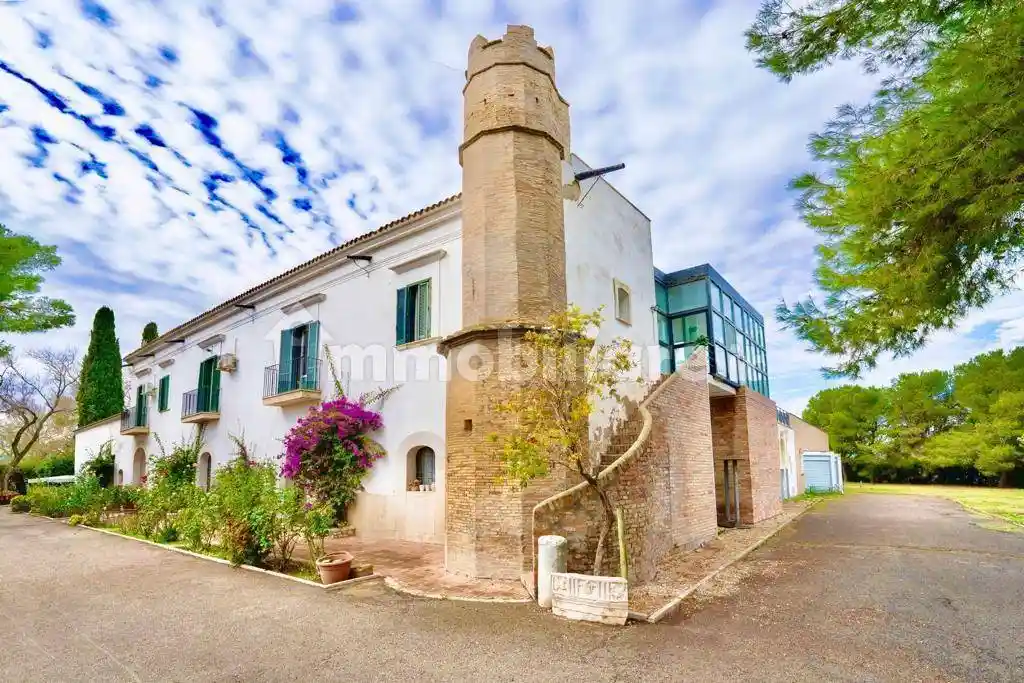 Villa in vendita a Lucera