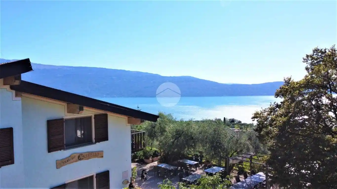 Casa indipendente in vendita a Toscolano-Maderno