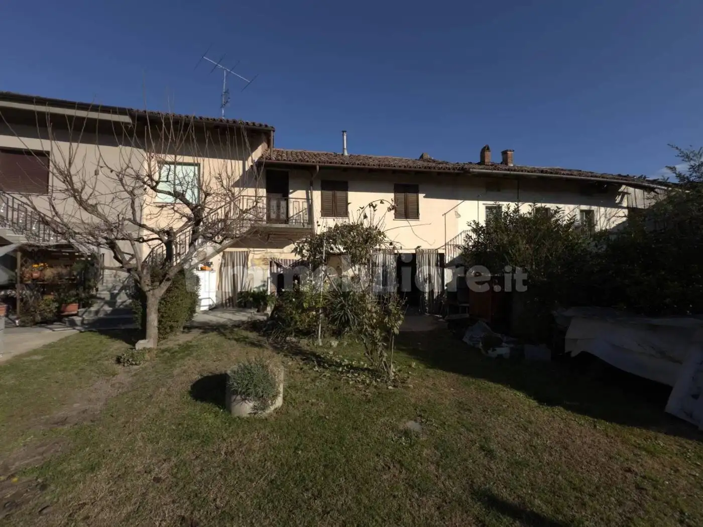 Casa indipendente in vendita a Magliano Alfieri