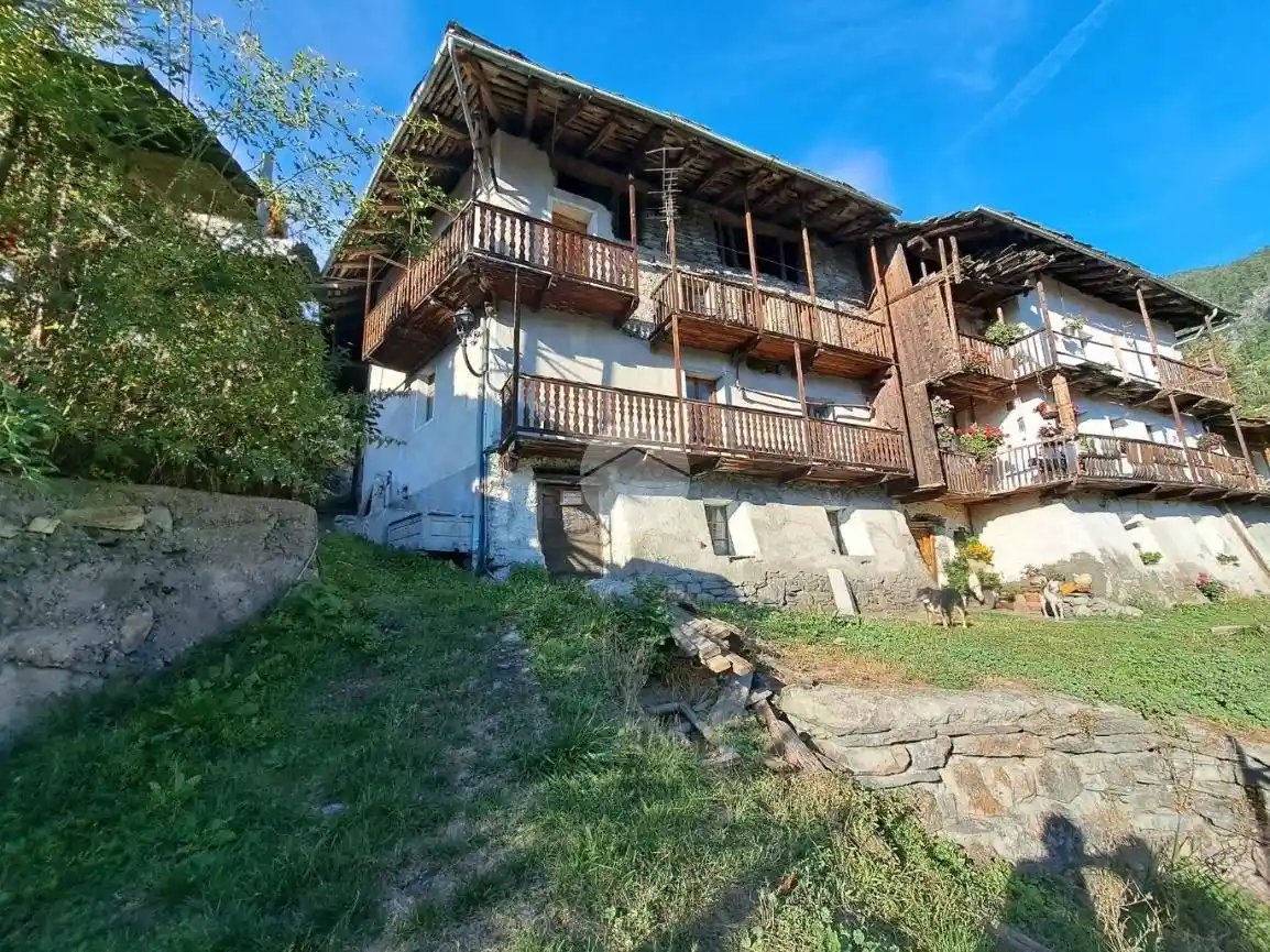 Casa indipendente in vendita a La Salle