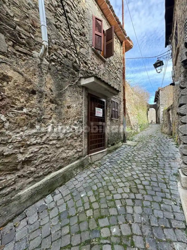 Casa indipendente in vendita a Carsoli