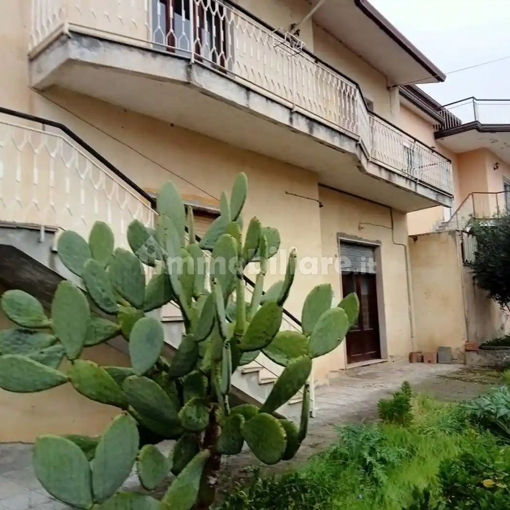 Terratetto unifamiliare via Roma, Calvi - foto 2