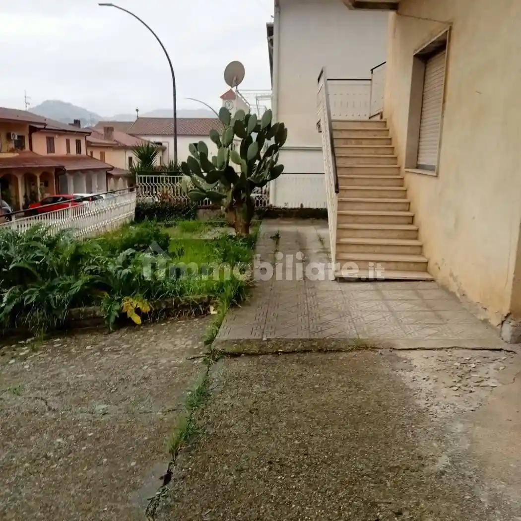 Terratetto unifamiliare via Roma, Calvi - foto 4