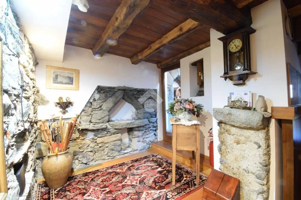 Casa indipendente in vendita a Challand-Saint-Anselme