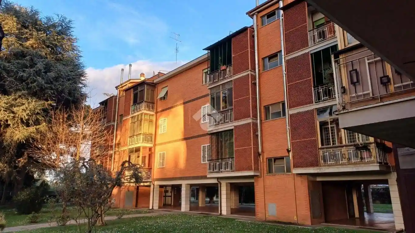 Trilocale via castroregio 6, Appio Claudio - Statuario, Roma - foto 5