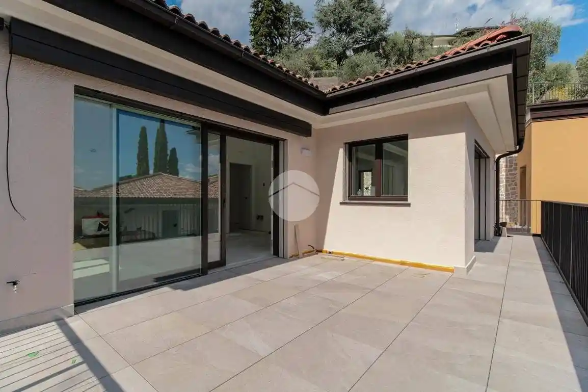 Appartamento in vendita a Gardone Riviera