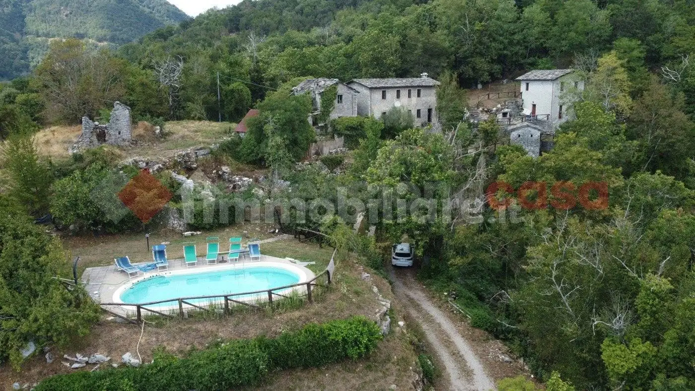 Rustico Località Fornione , snc, Fabbriche di Vergemoli - foto 2