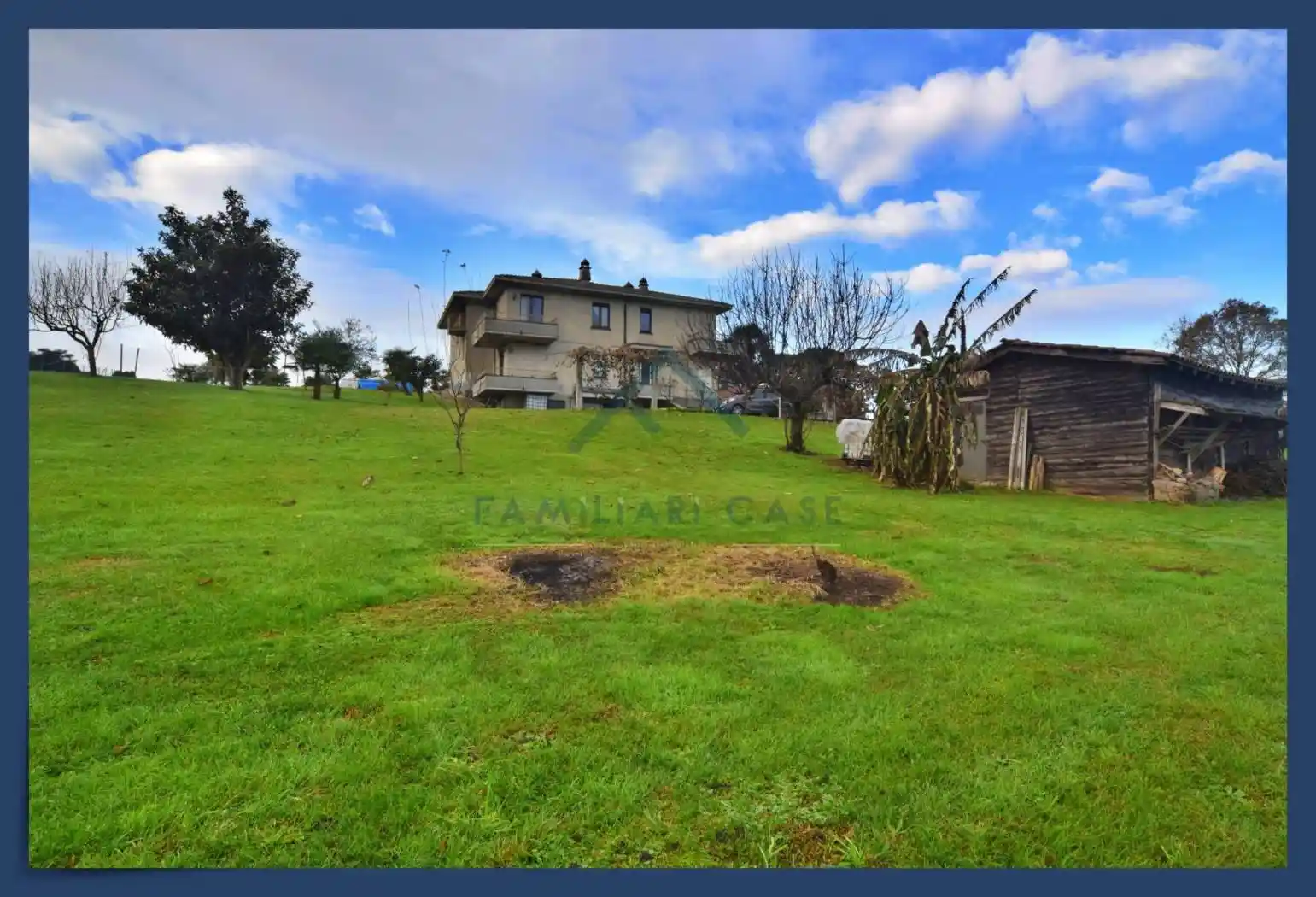 Villa in vendita a Daverio