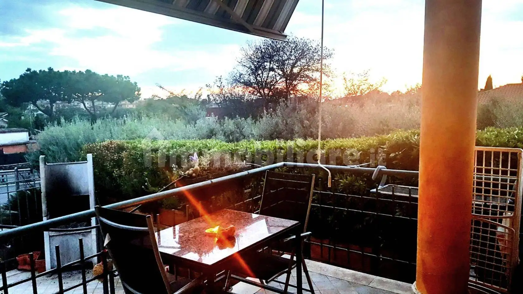 Villa bifamiliare in vendita a Roma