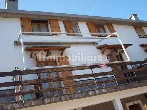 Appartamento in vendita a Rezzoaglio