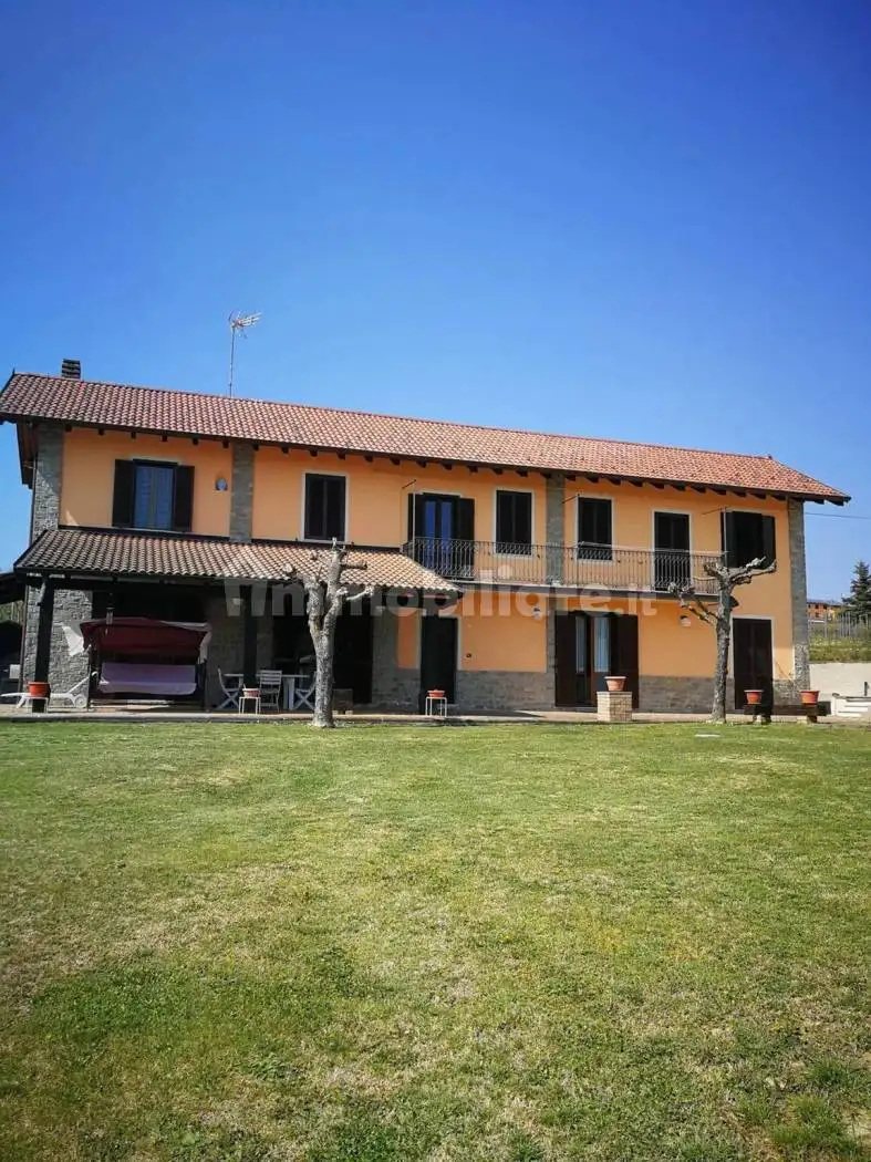 Villa in vendita a Carpeneto