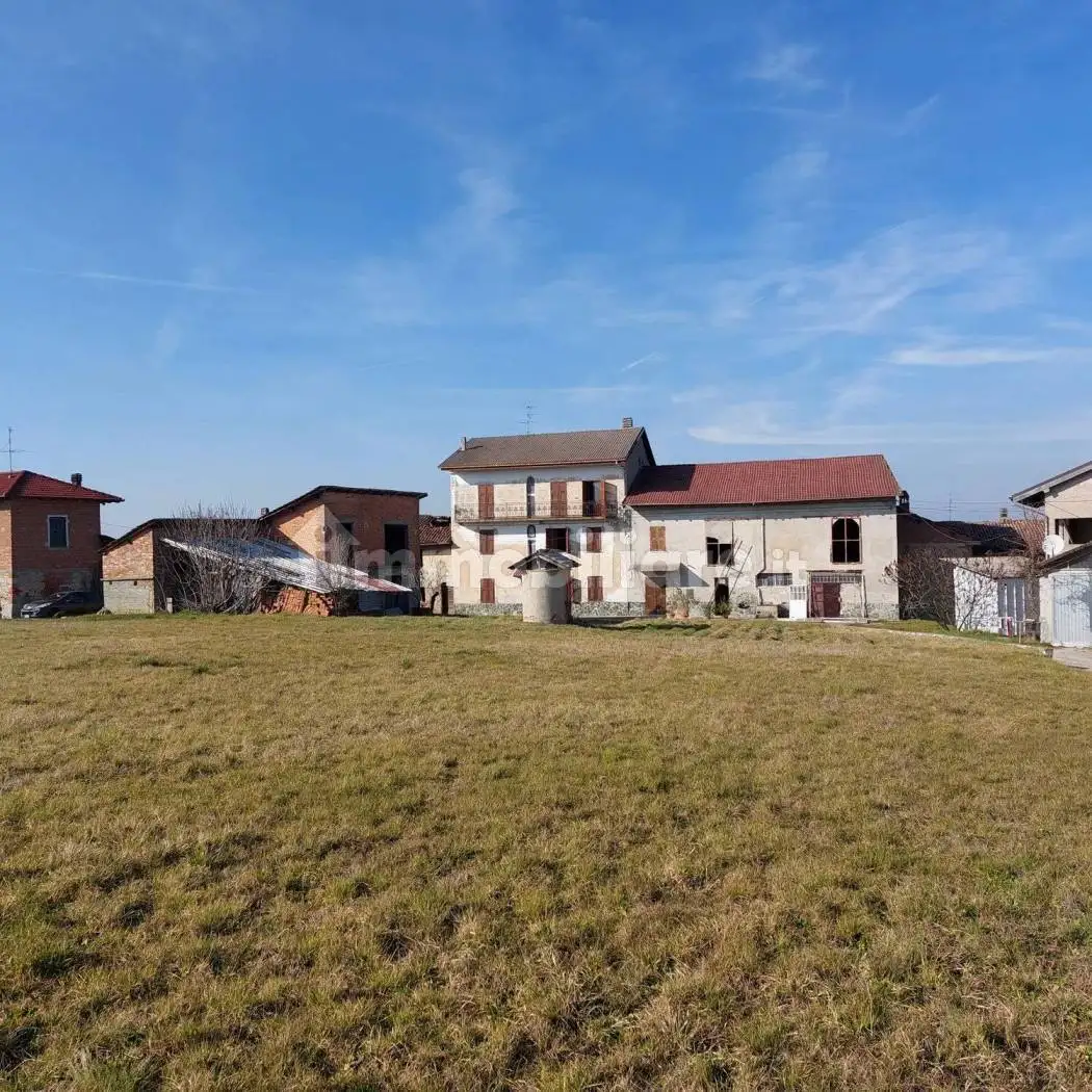 Rustico - Casale in vendita a Carpeneto