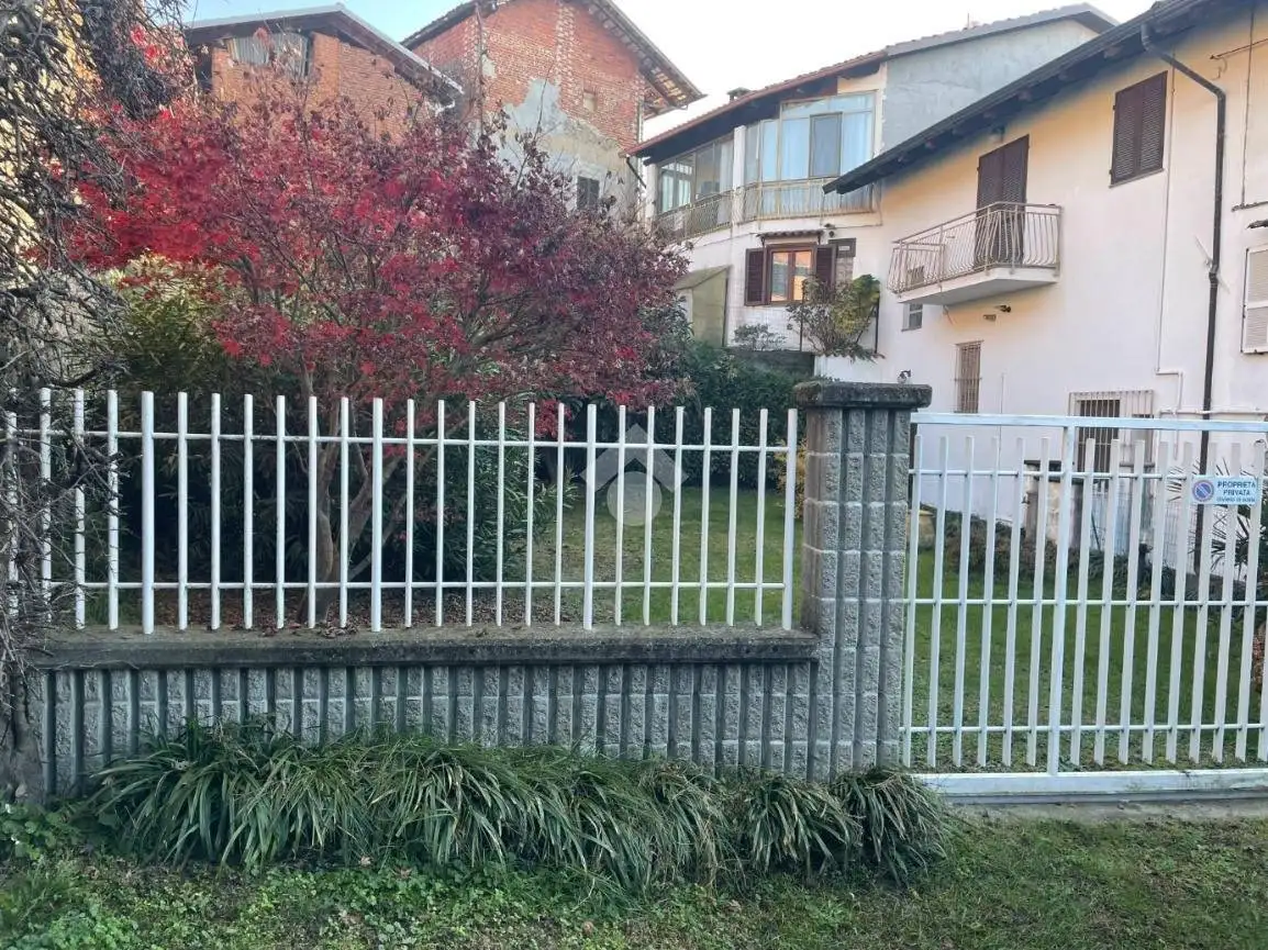 Terratetto unifamiliare via Valentino 6, Centro, Cuceglio - foto 2