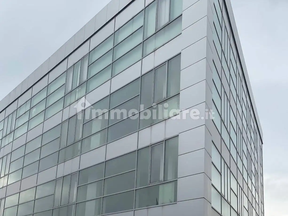 Palazzo - Edificio in affitto a San Giovanni Teatino