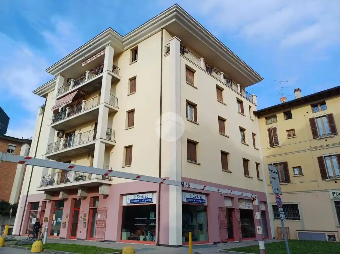 Appartamento in vendita a Brescia