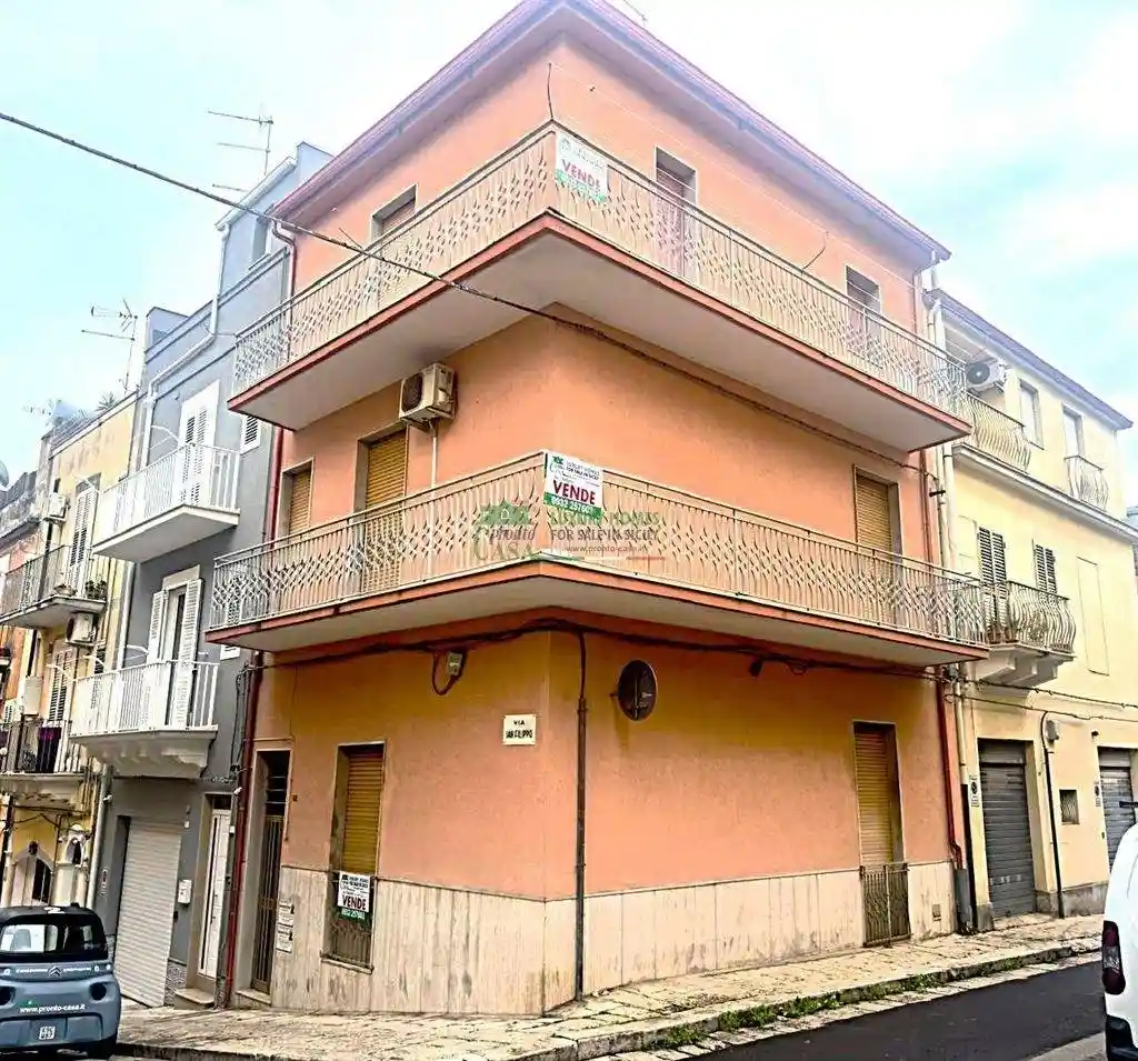 Casa indipendente in vendita a Ragusa