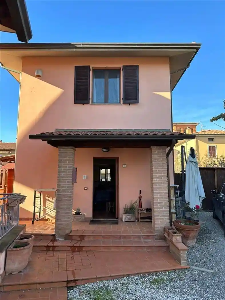 Casa indipendente in vendita a Castiglione del Lago