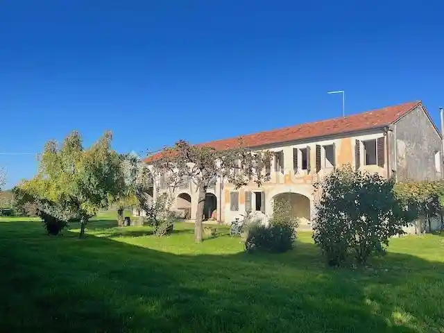 Rustico - Casale in vendita a San Biagio di Callalta