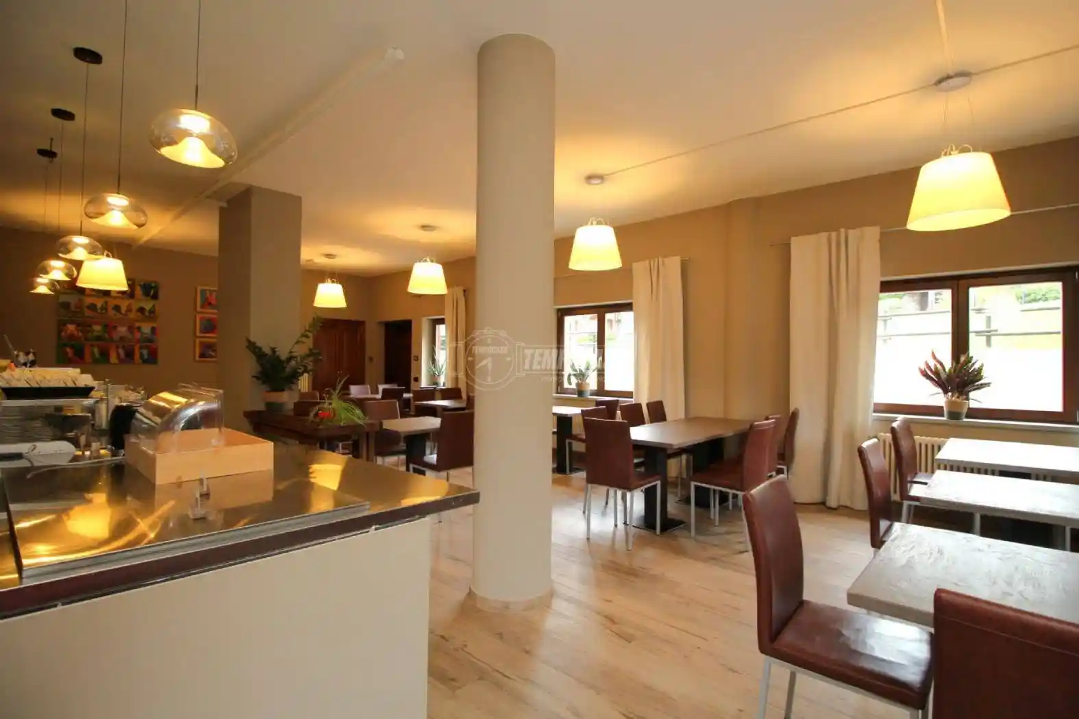 Palazzo - Edificio in vendita a Aosta