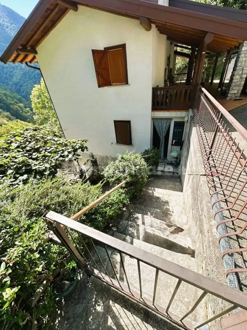 Villa a schiera via Monte Generoso 13, Dizzasco - foto 3
