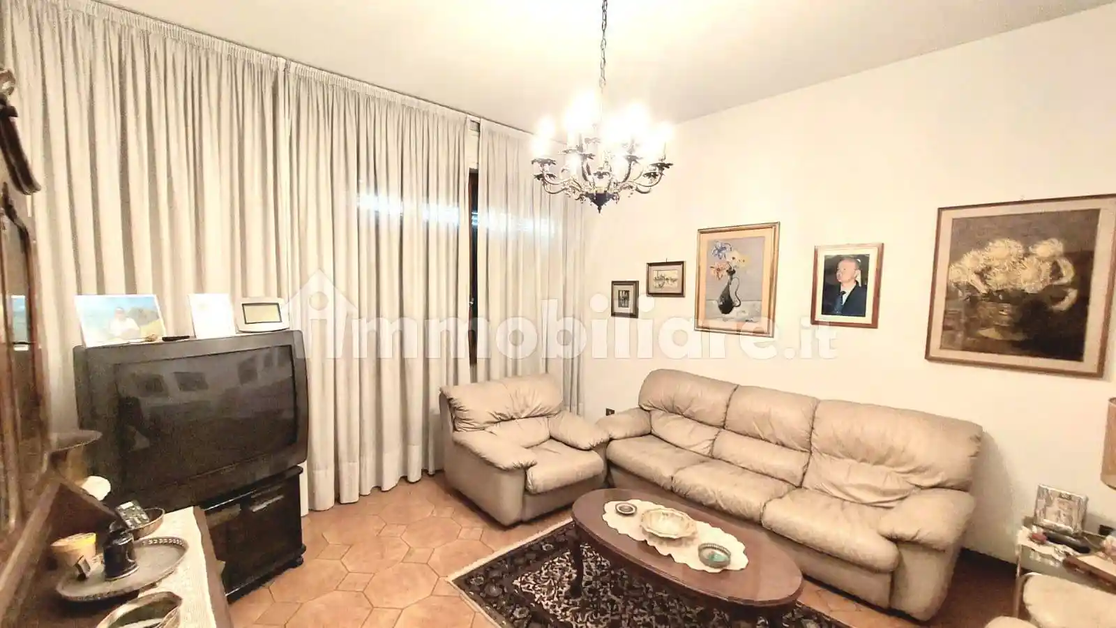 Casa indipendente in vendita a Prato