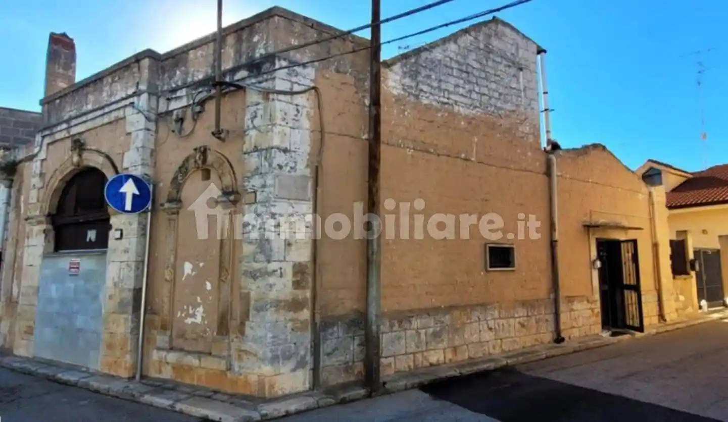 Casa indipendente in vendita a Sammichele di Bari