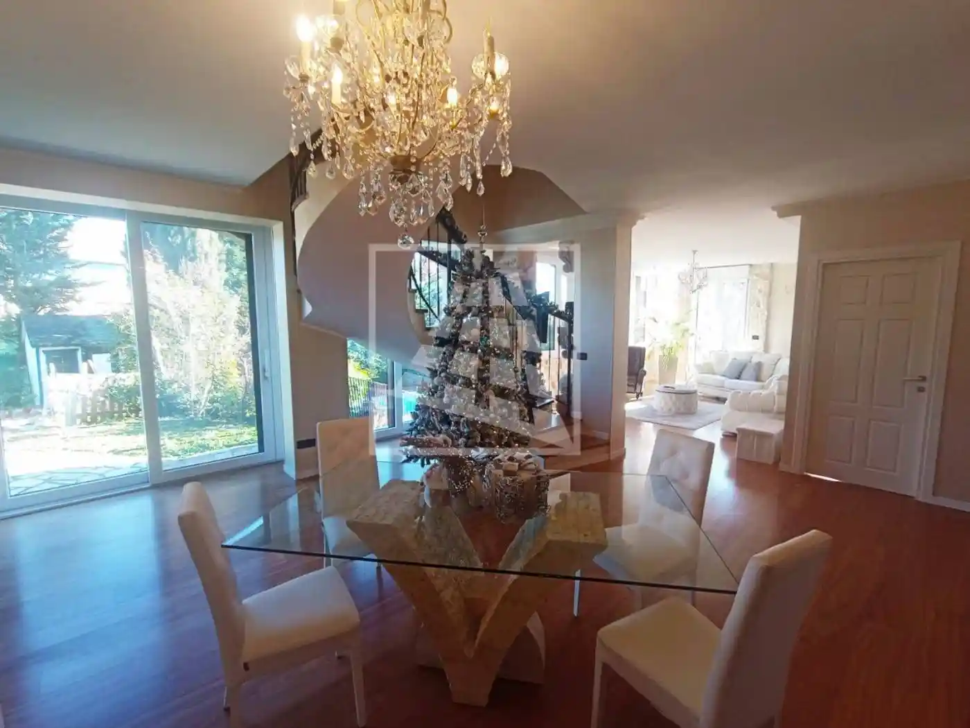 Villa in vendita a Quattro Castella